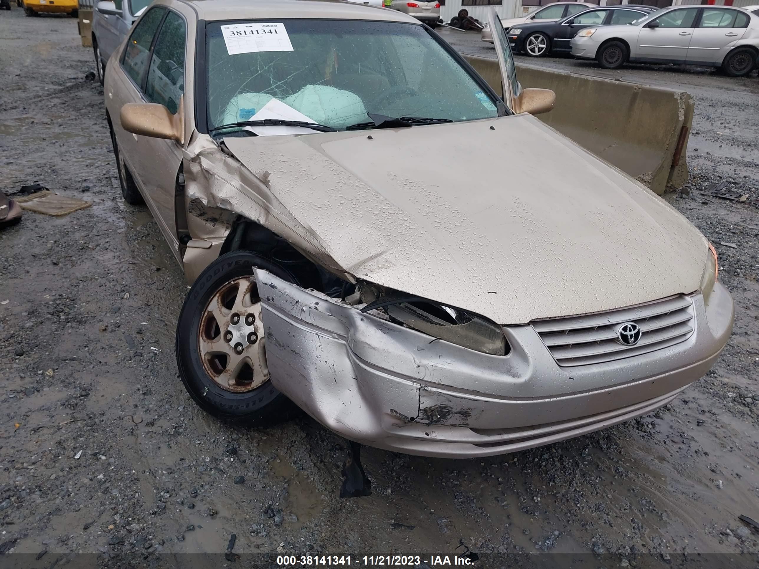 Photo 5 VIN: JT2BF22K4X0204109 - TOYOTA CAMRY 