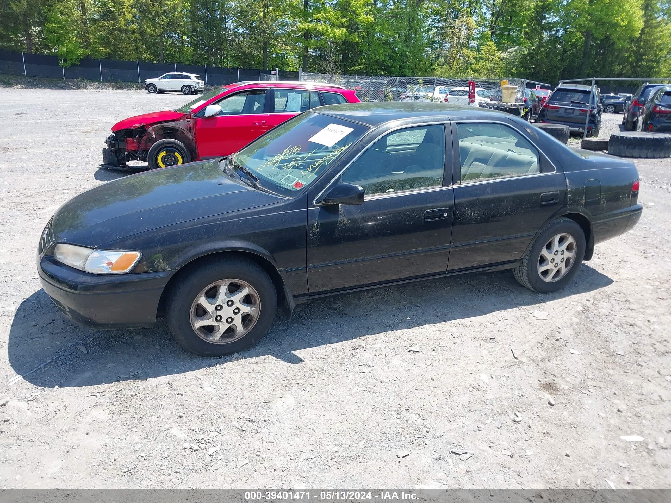 Photo 1 VIN: JT2BF22K4X0223615 - TOYOTA CAMRY 