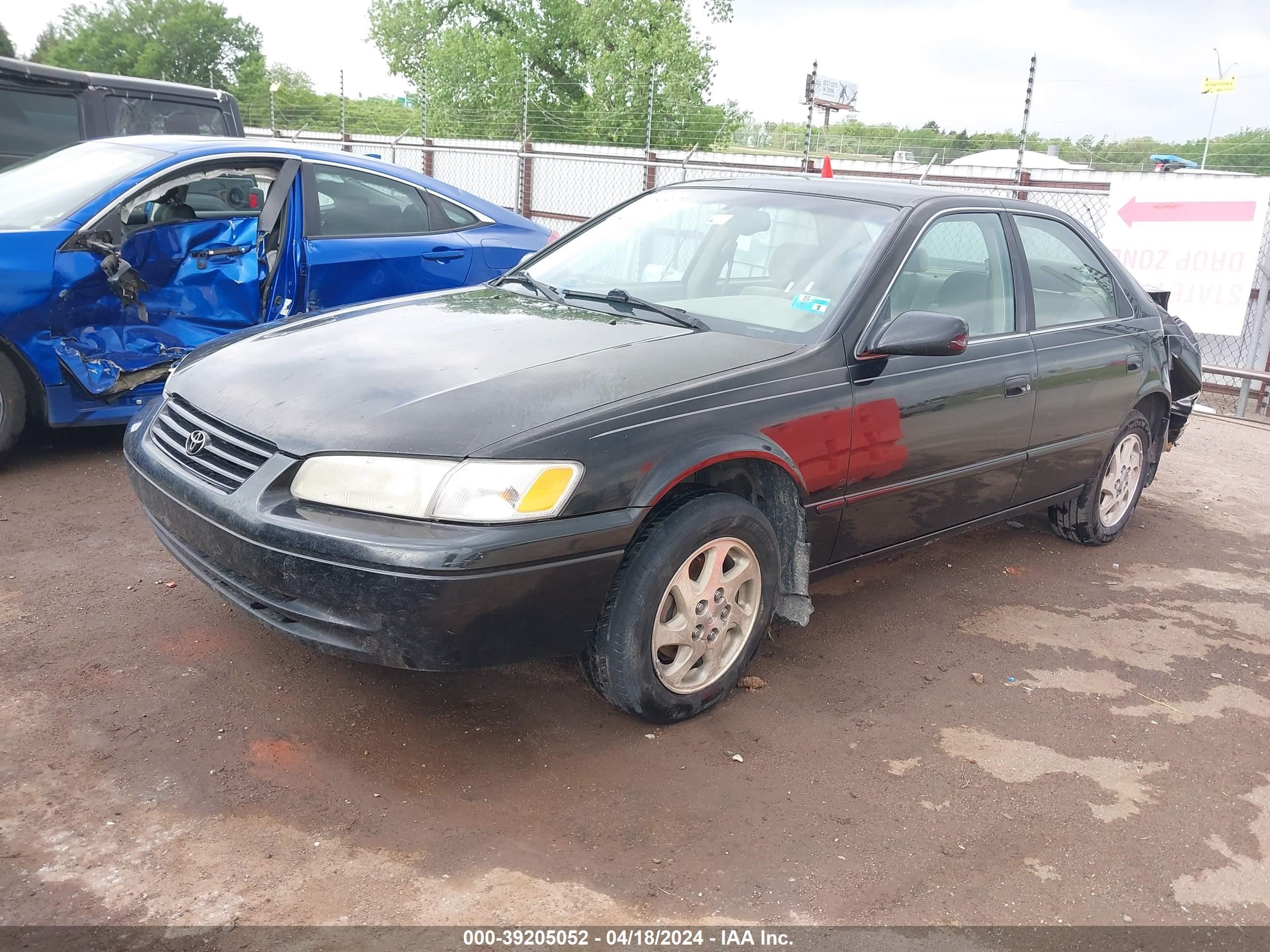 Photo 1 VIN: JT2BF22K5X0222943 - TOYOTA CAMRY 