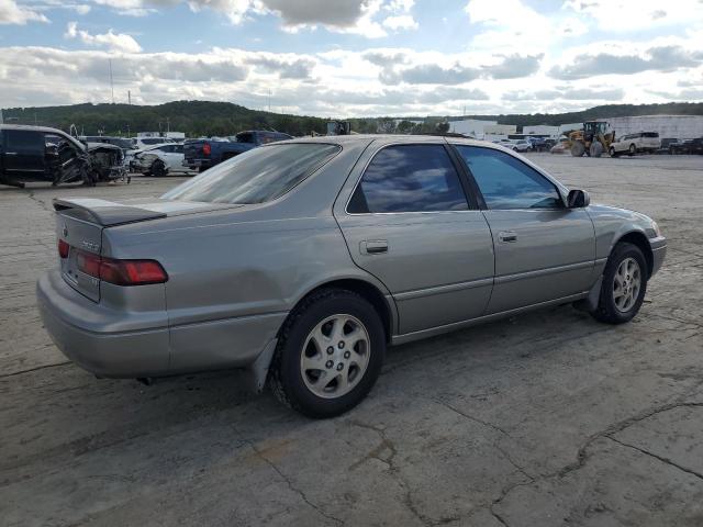 Photo 2 VIN: JT2BF22K5X0231335 - TOYOTA CAMRY LE 