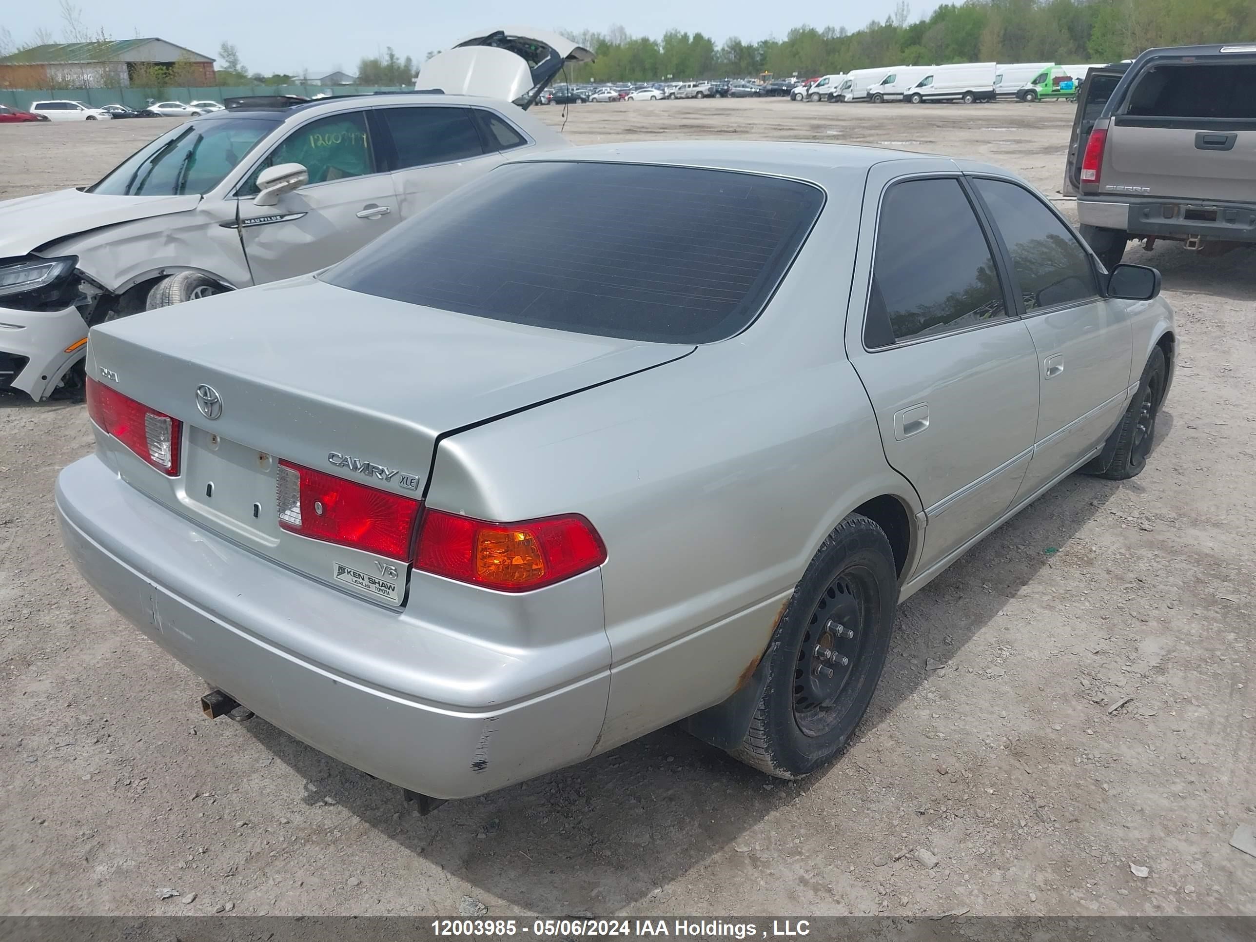 Photo 3 VIN: JT2BF22K710295674 - TOYOTA CAMRY 