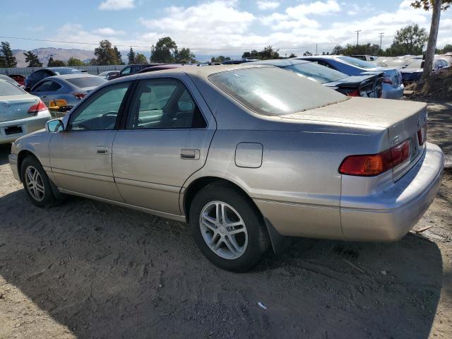 Photo 1 VIN: JT2BF22K7Y0281400 - TOYOTA CAMRY CE 