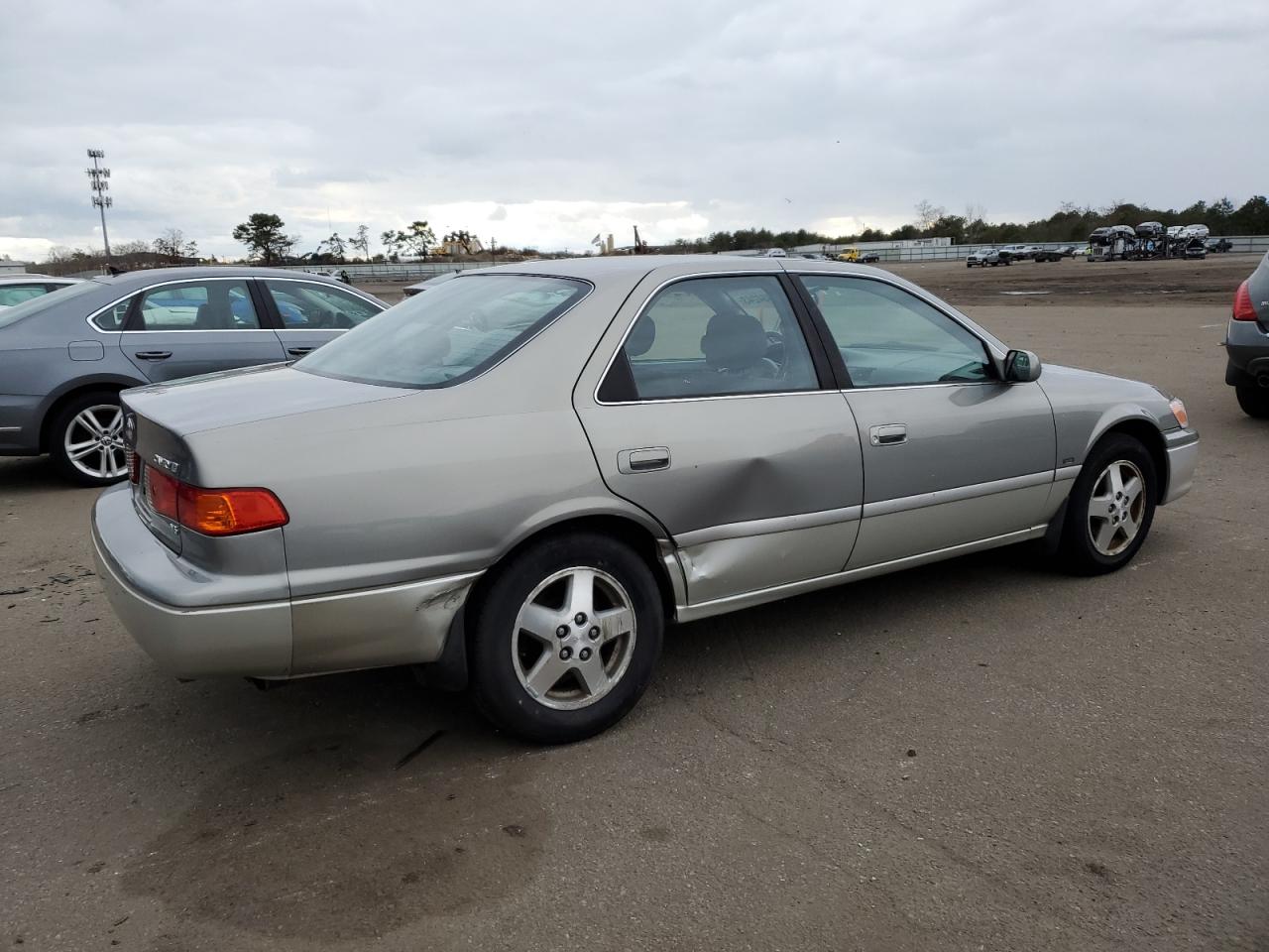 Photo 2 VIN: JT2BF22K810293285 - TOYOTA CAMRY 