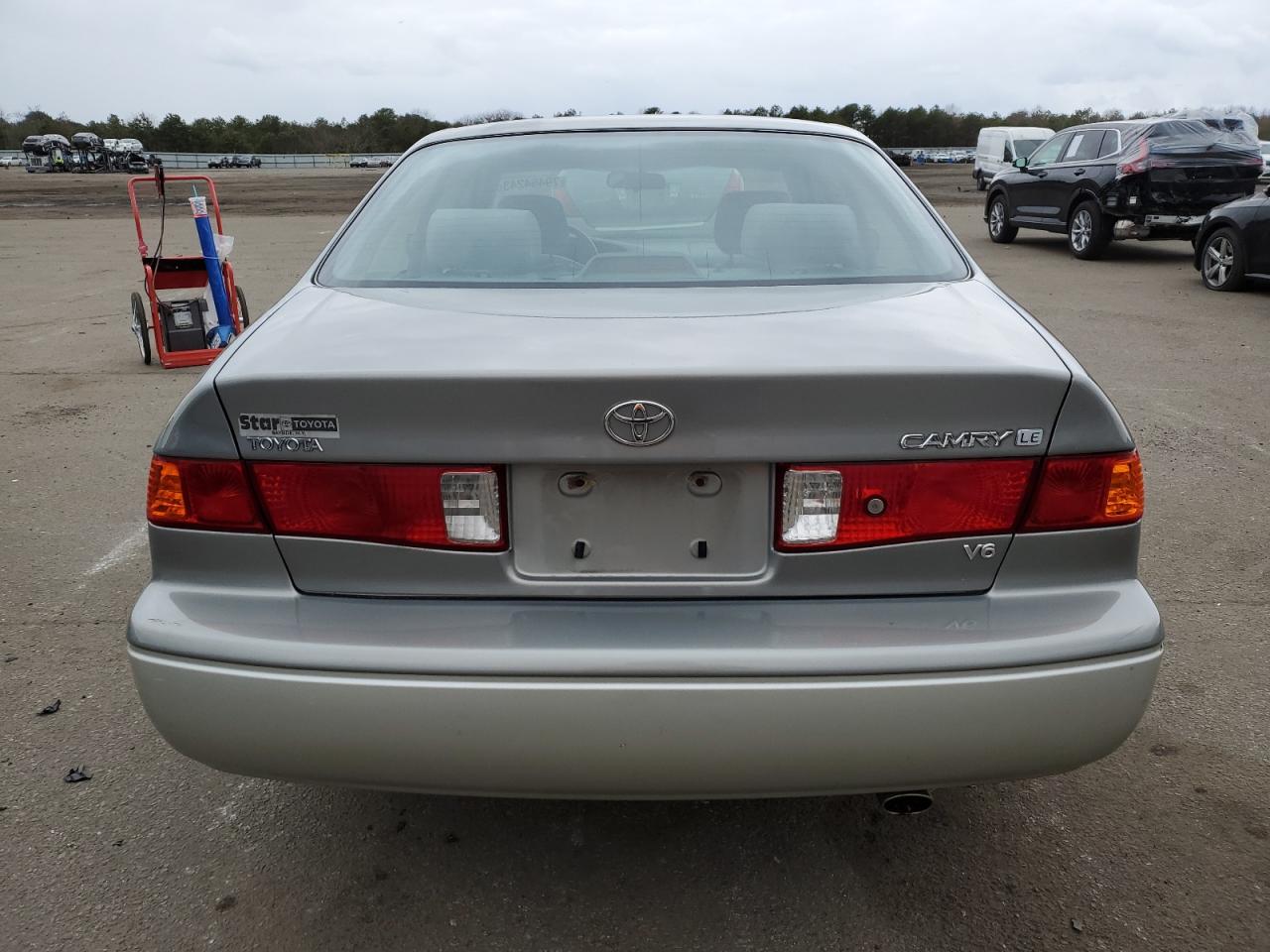 Photo 5 VIN: JT2BF22K810293285 - TOYOTA CAMRY 