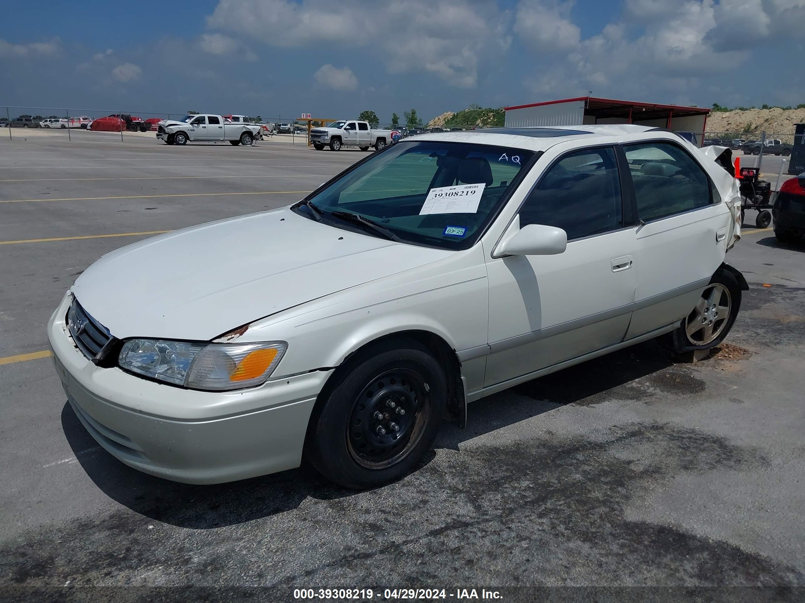 Photo 1 VIN: JT2BF22K810313535 - TOYOTA CAMRY 