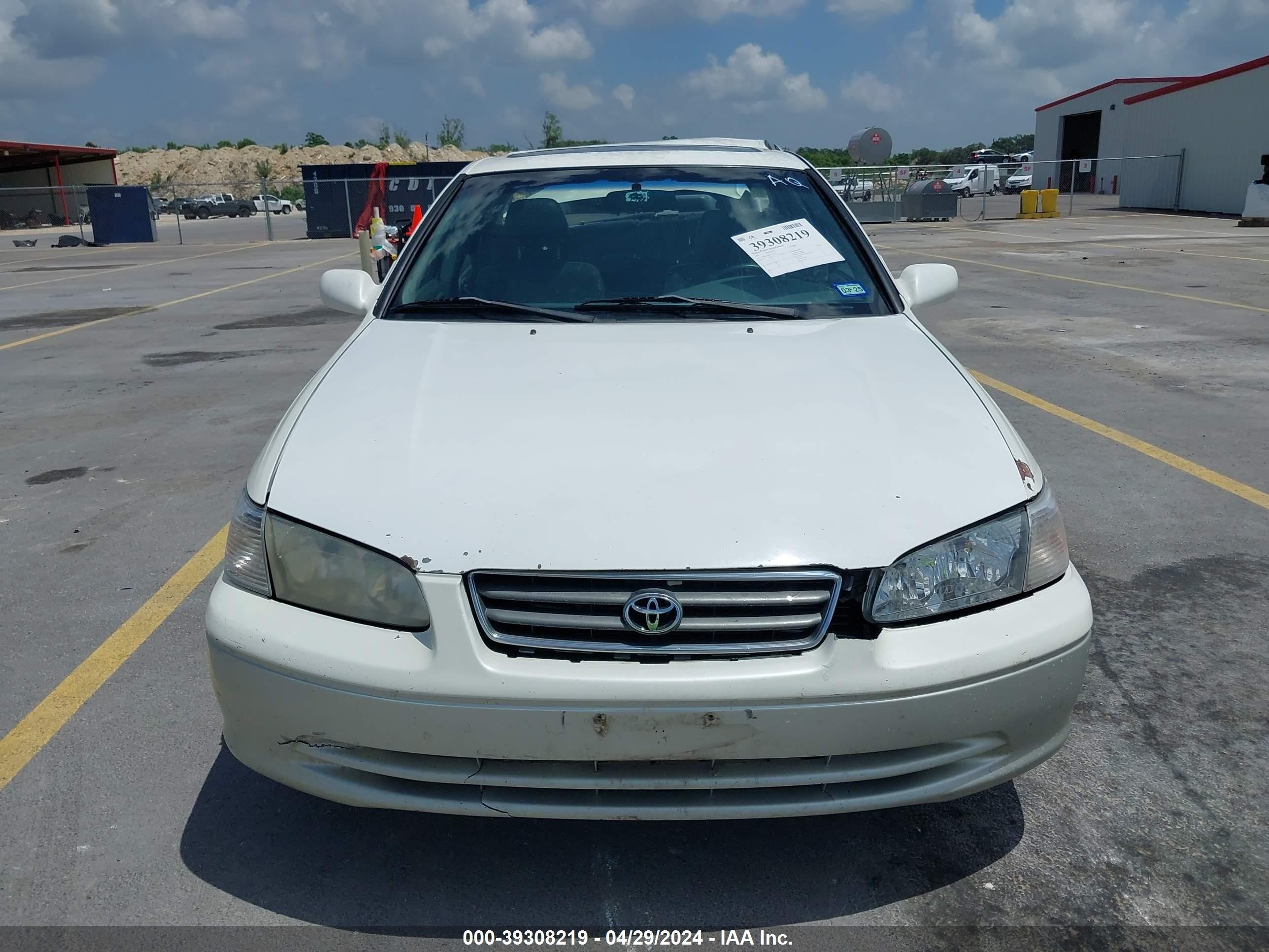 Photo 11 VIN: JT2BF22K810313535 - TOYOTA CAMRY 