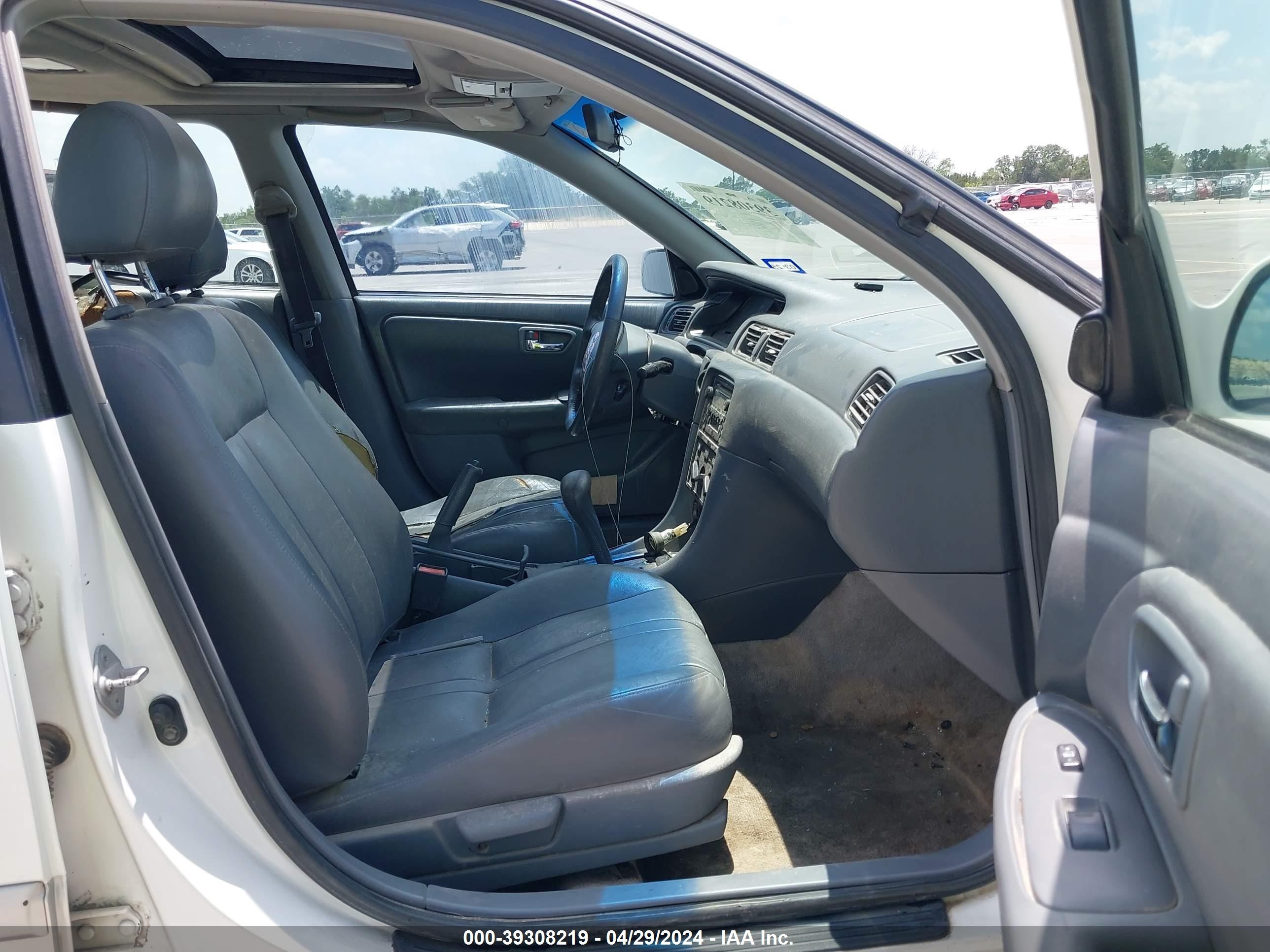 Photo 4 VIN: JT2BF22K810313535 - TOYOTA CAMRY 