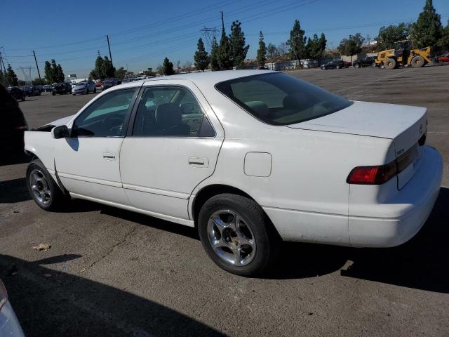 Photo 1 VIN: JT2BF22K8W0132331 - TOYOTA CAMRY 