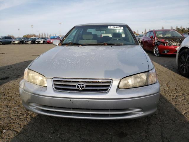 Photo 4 VIN: JT2BF22K8Y0261723 - TOYOTA CAMRY 