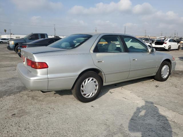 Photo 2 VIN: JT2BF22K8Y0288064 - TOYOTA CAMRY CE 