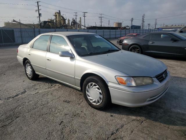 Photo 3 VIN: JT2BF22K8Y0288064 - TOYOTA CAMRY CE 