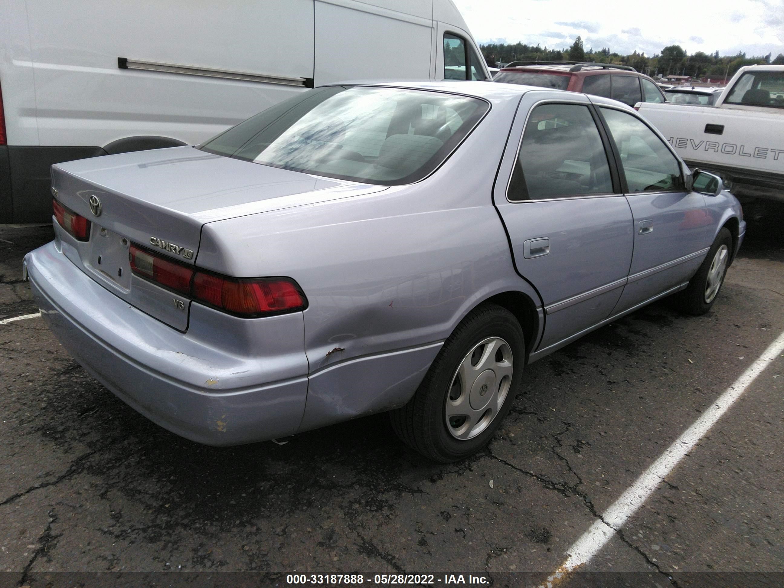 Photo 3 VIN: JT2BF22K9V0031748 - TOYOTA CAMRY 