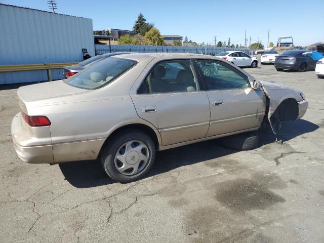 Photo 2 VIN: JT2BF22KXV0071742 - TOYOTA CAMRY LE 