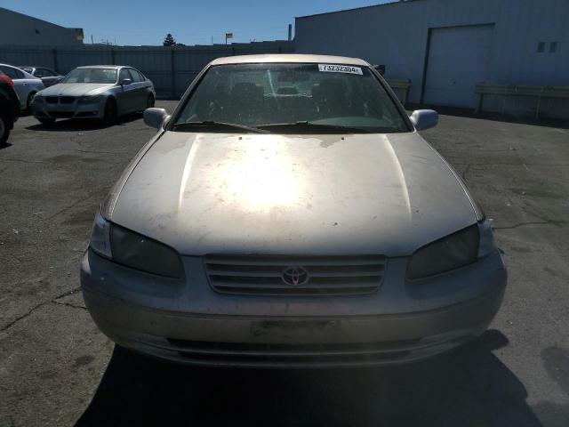 Photo 4 VIN: JT2BF22KXV0071742 - TOYOTA CAMRY LE 