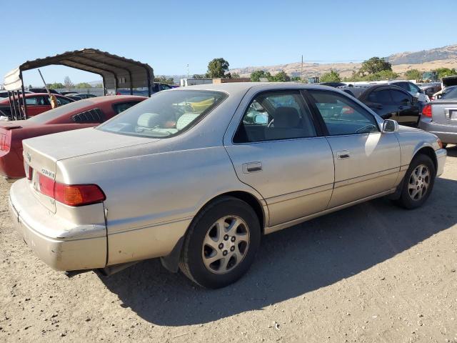 Photo 2 VIN: JT2BF22KXY0260377 - TOYOTA CAMRY 