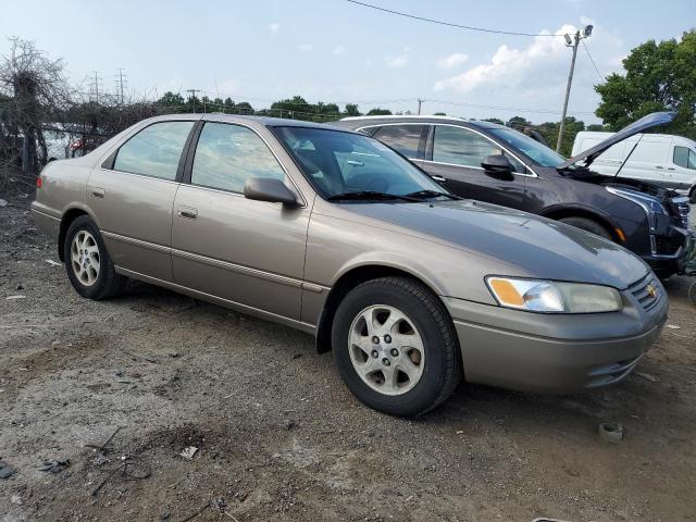 Photo 3 VIN: JT2BF28K0X0165137 - TOYOTA CAMRY LE 