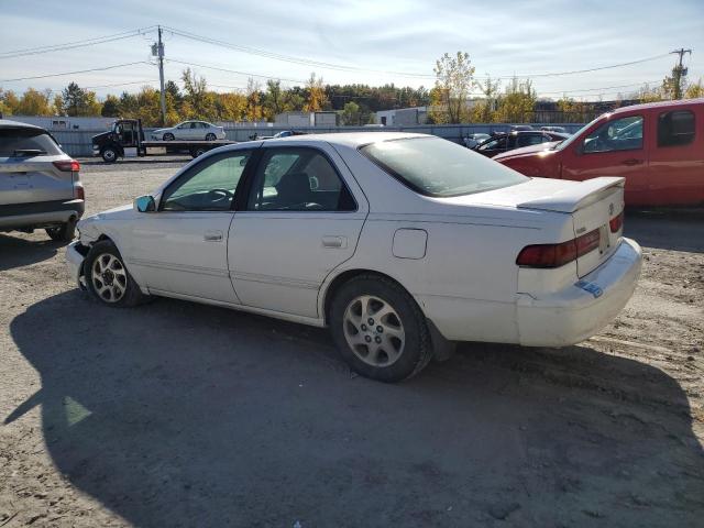 Photo 1 VIN: JT2BF28K0X0209539 - TOYOTA CAMRY LE 