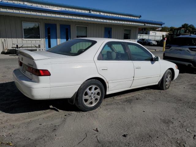 Photo 2 VIN: JT2BF28K0X0209539 - TOYOTA CAMRY LE 