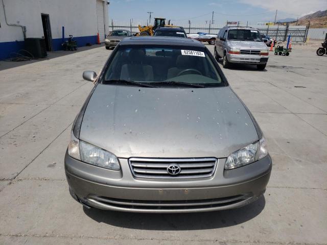 Photo 4 VIN: JT2BF28K0Y0252456 - TOYOTA CAMRY LE 