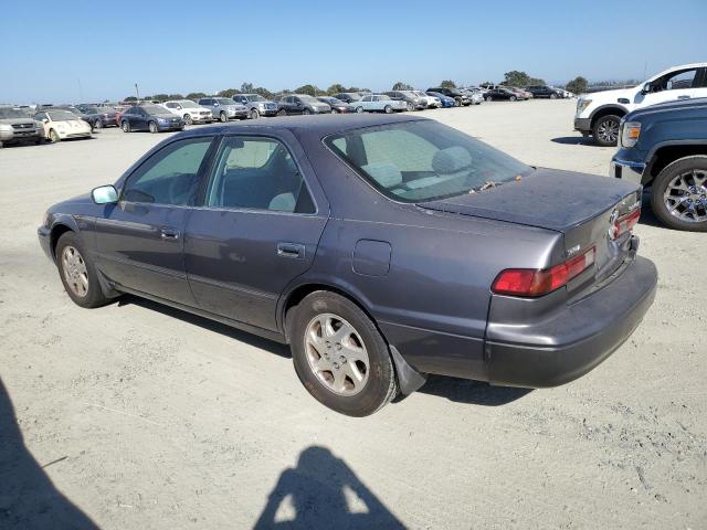 Photo 1 VIN: JT2BF28K1X0212143 - TOYOTA CAMRY LE 