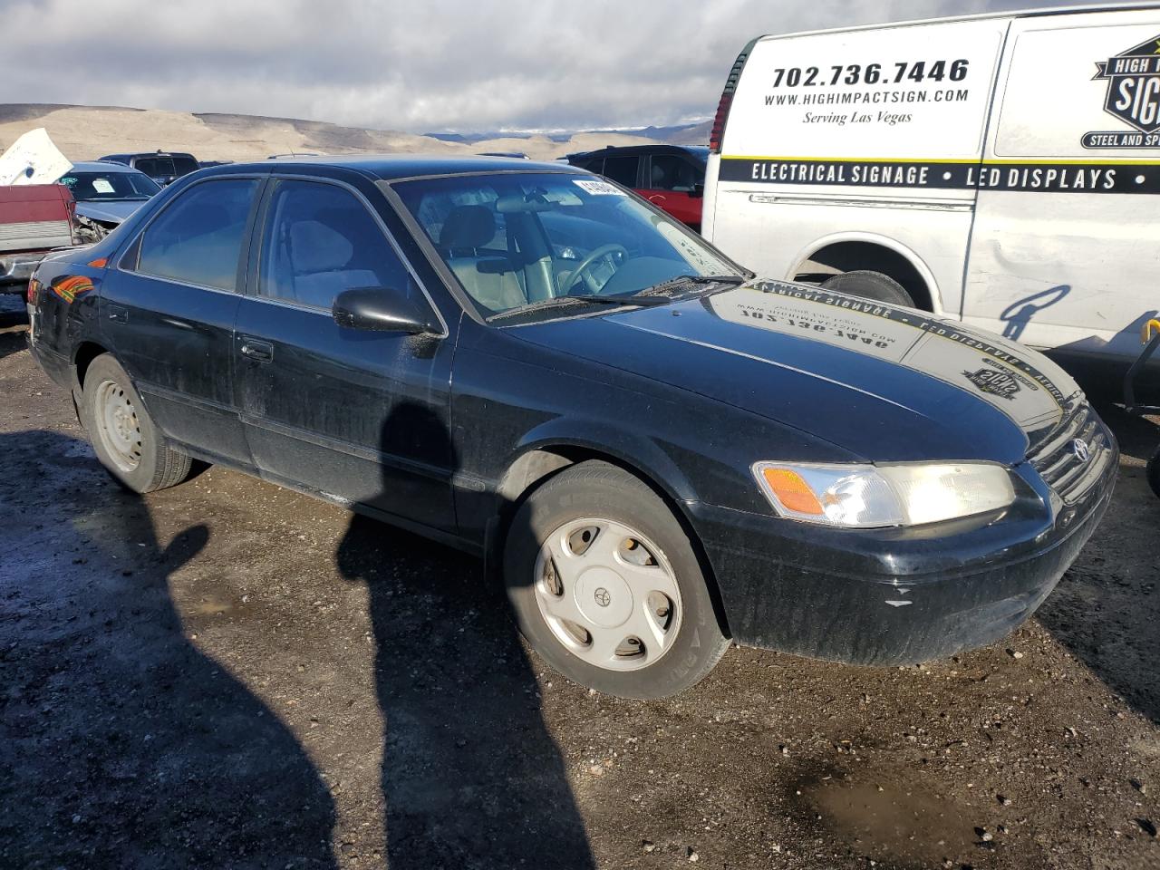 Photo 3 VIN: JT2BF28K2W0135569 - TOYOTA CAMRY 