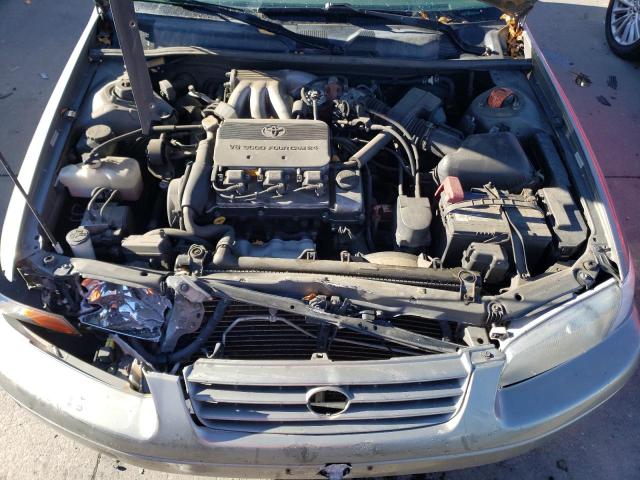 Photo 10 VIN: JT2BF28K3X0233429 - TOYOTA CAMRY LE 