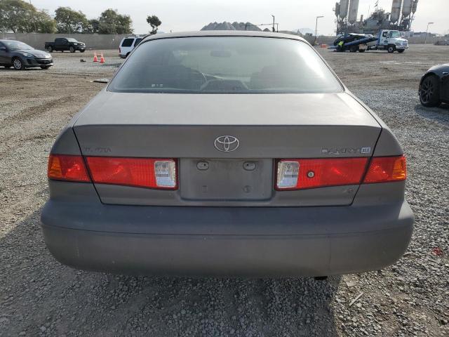 Photo 5 VIN: JT2BF28K3Y0249731 - TOYOTA CAMRY LE 