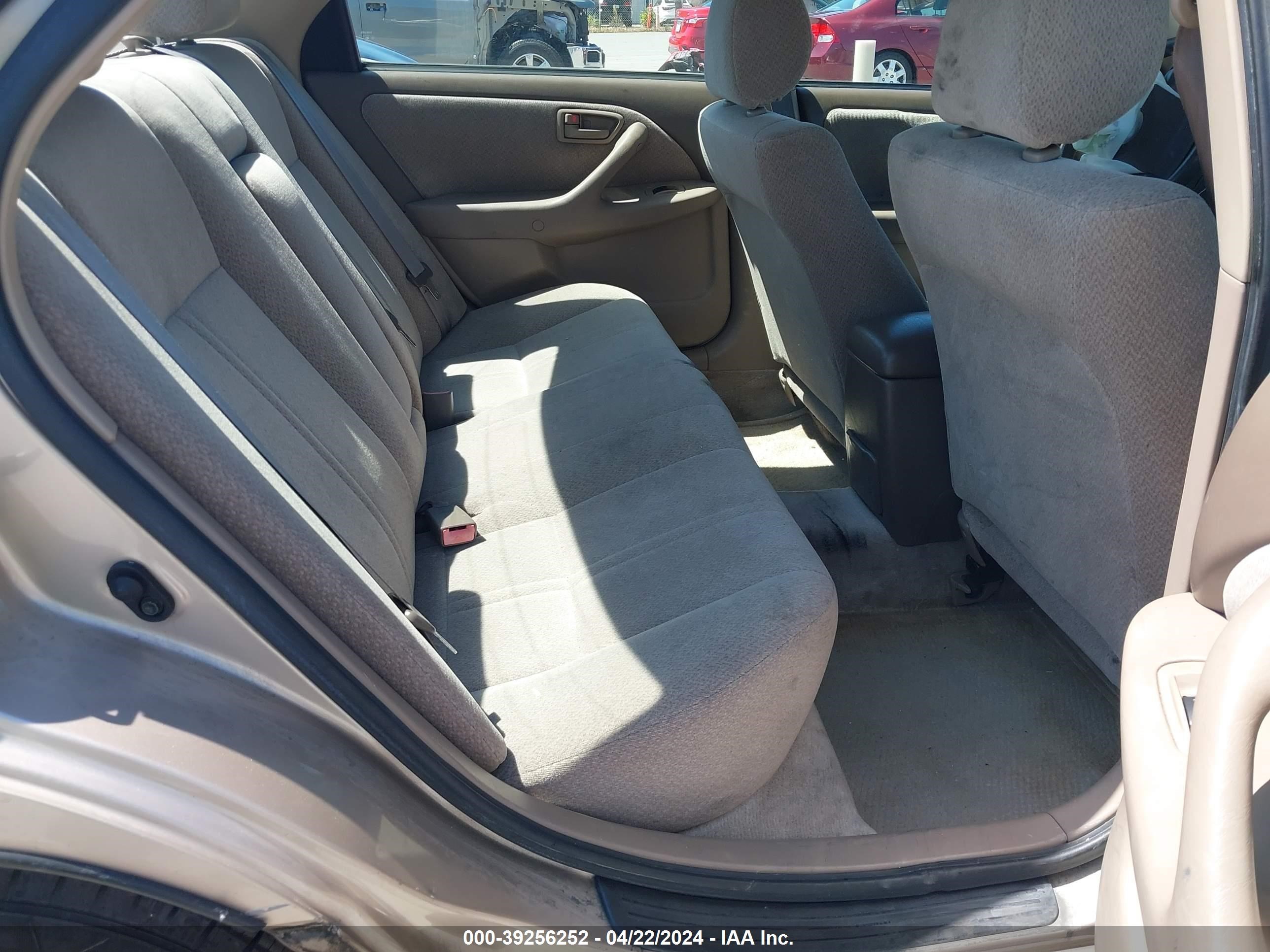 Photo 7 VIN: JT2BF28K3Y0256694 - TOYOTA CAMRY 