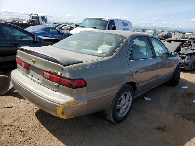 Photo 2 VIN: JT2BF28K4X0176447 - TOYOTA CAMRY LE 