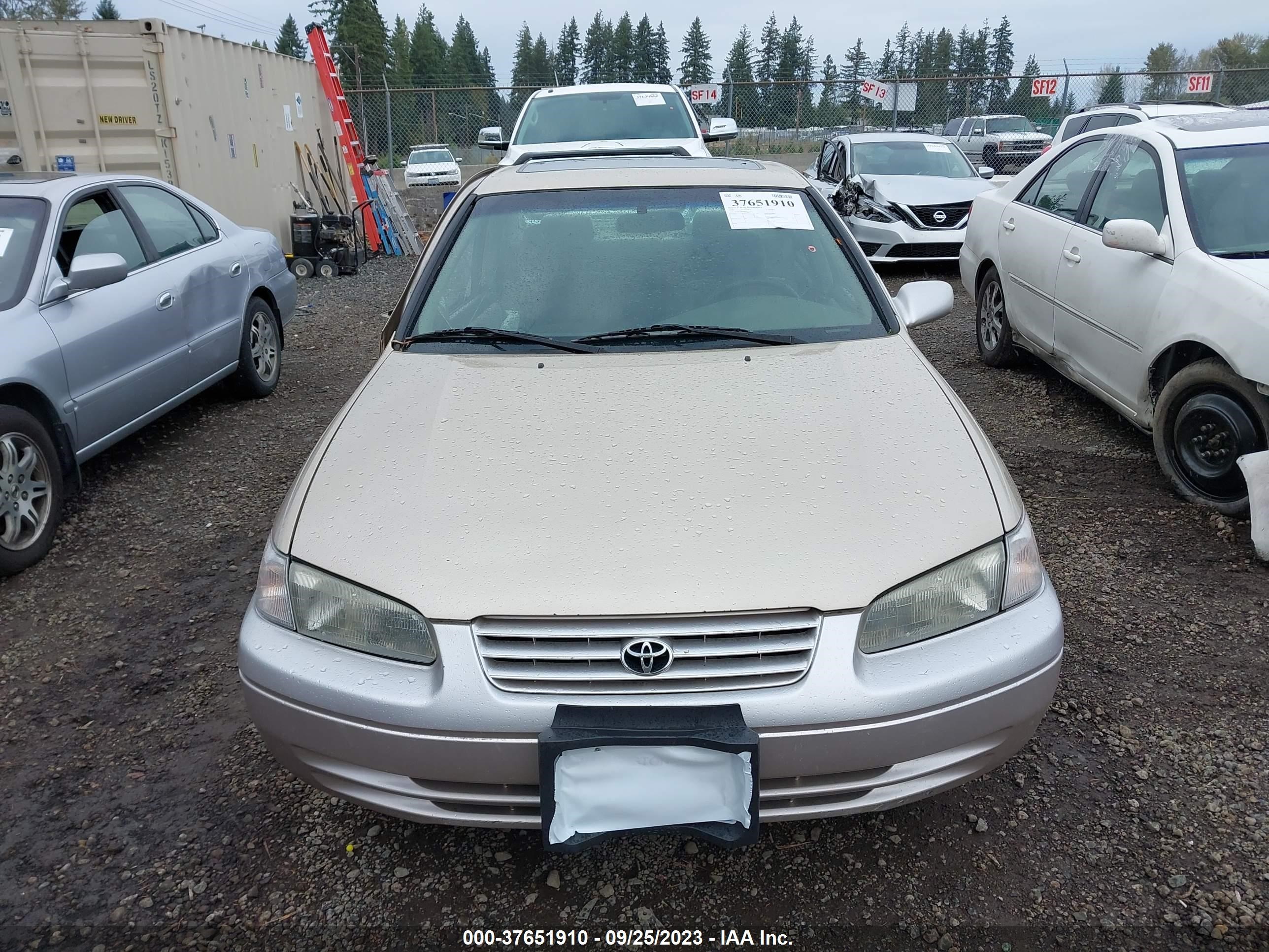 Photo 11 VIN: JT2BF28K6X0152960 - TOYOTA CAMRY 