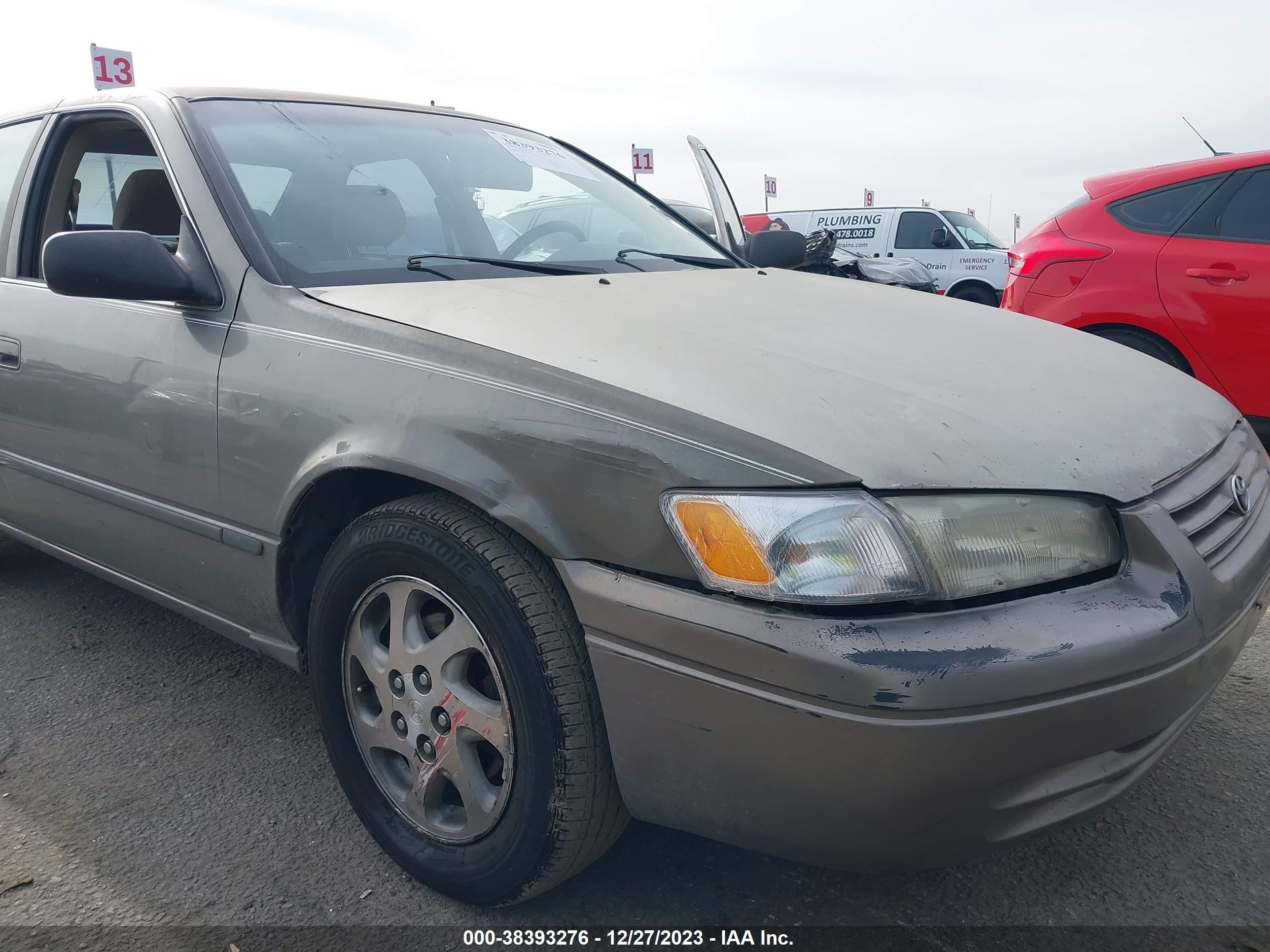 Photo 5 VIN: JT2BF28K6X0223395 - TOYOTA CAMRY 