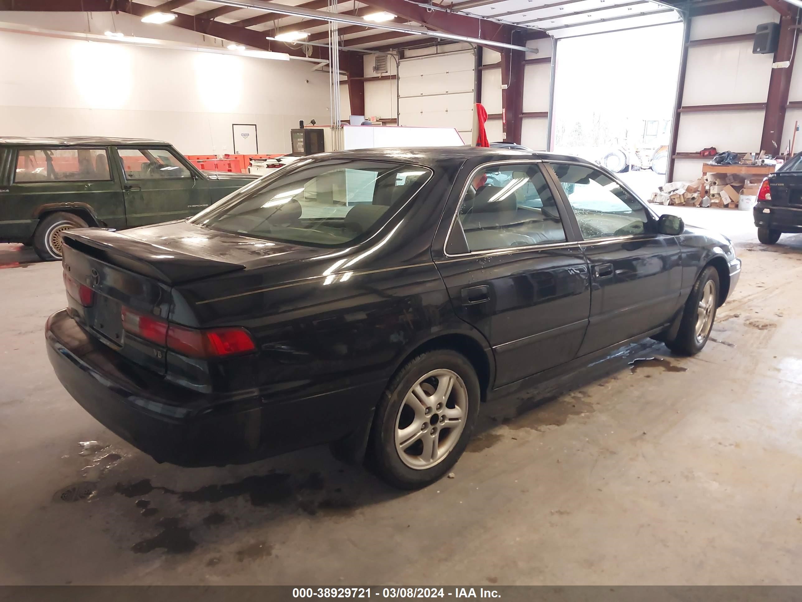 Photo 3 VIN: JT2BF28K7X0203849 - TOYOTA CAMRY 