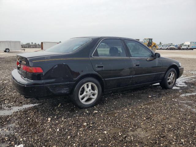 Photo 2 VIN: JT2BF28K8W0135107 - TOYOTA CAMRY 