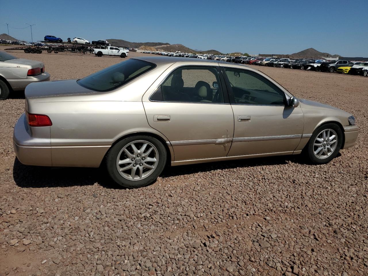 Photo 2 VIN: JT2BF28K8Y0273734 - TOYOTA CAMRY 