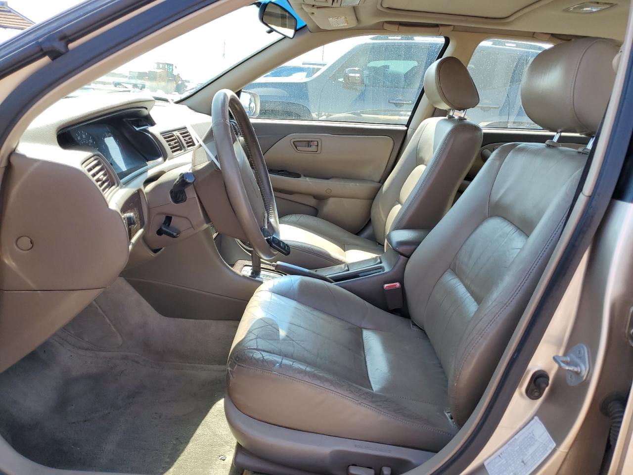 Photo 6 VIN: JT2BF28K8Y0273734 - TOYOTA CAMRY 