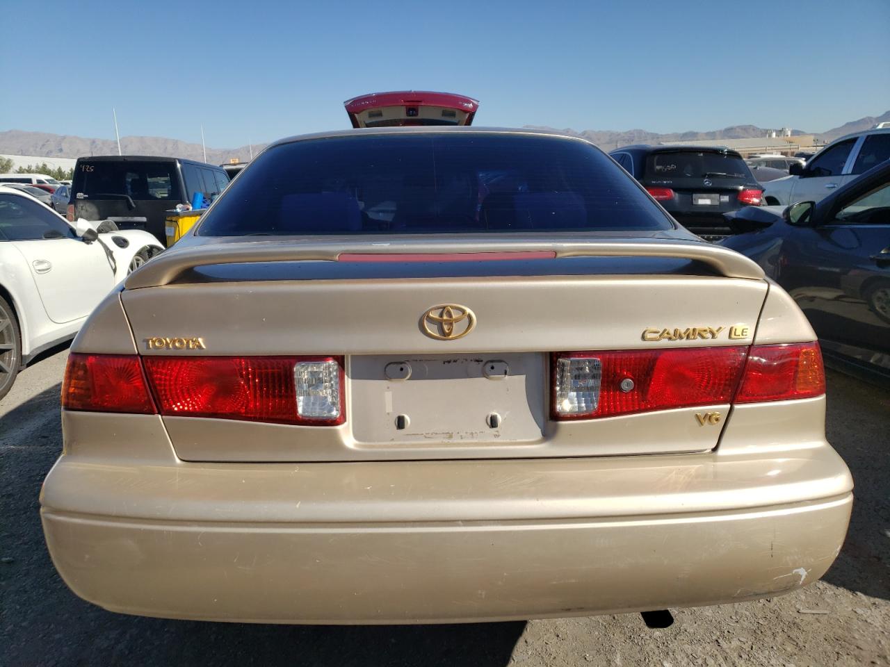 Photo 5 VIN: JT2BF28K9Y0259695 - TOYOTA CAMRY 