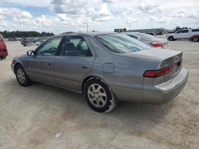 Photo 1 VIN: JT2BF28KXX0158213 - TOYOTA CAMRY LE 