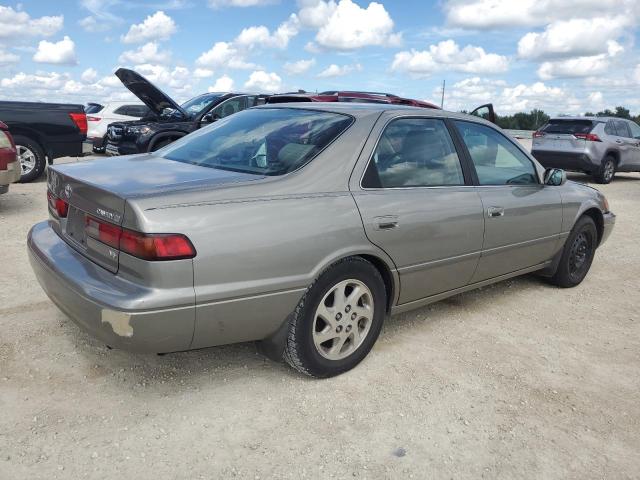 Photo 2 VIN: JT2BF28KXX0158213 - TOYOTA CAMRY LE 