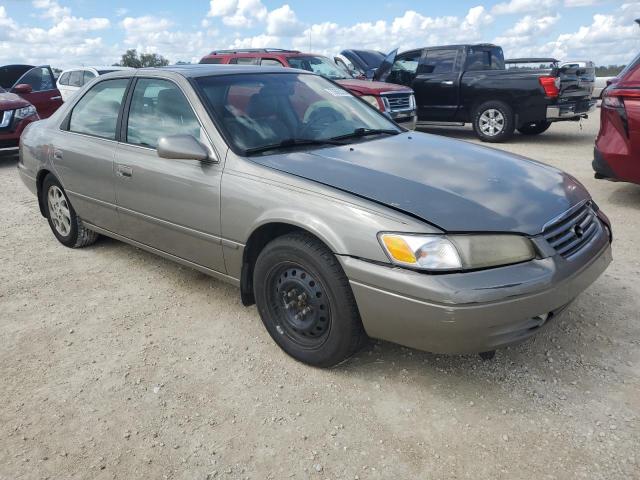 Photo 3 VIN: JT2BF28KXX0158213 - TOYOTA CAMRY LE 