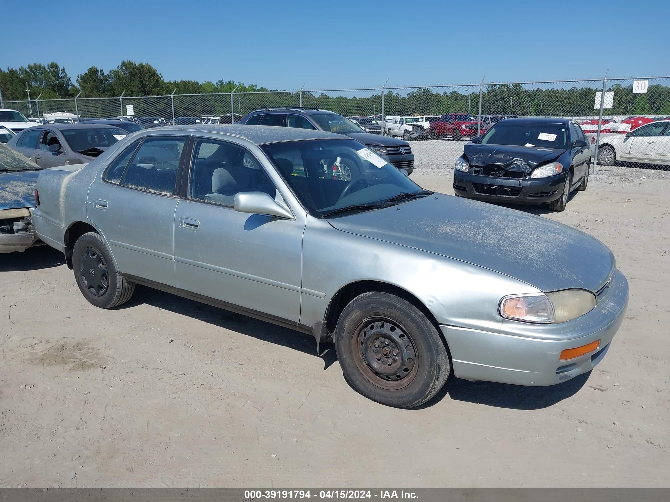 Photo 0 VIN: JT2BG12K0T0346703 - TOYOTA CAMRY 