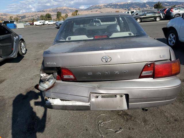 Photo 5 VIN: JT2BG12K0T0384657 - TOYOTA CAMRY DX 