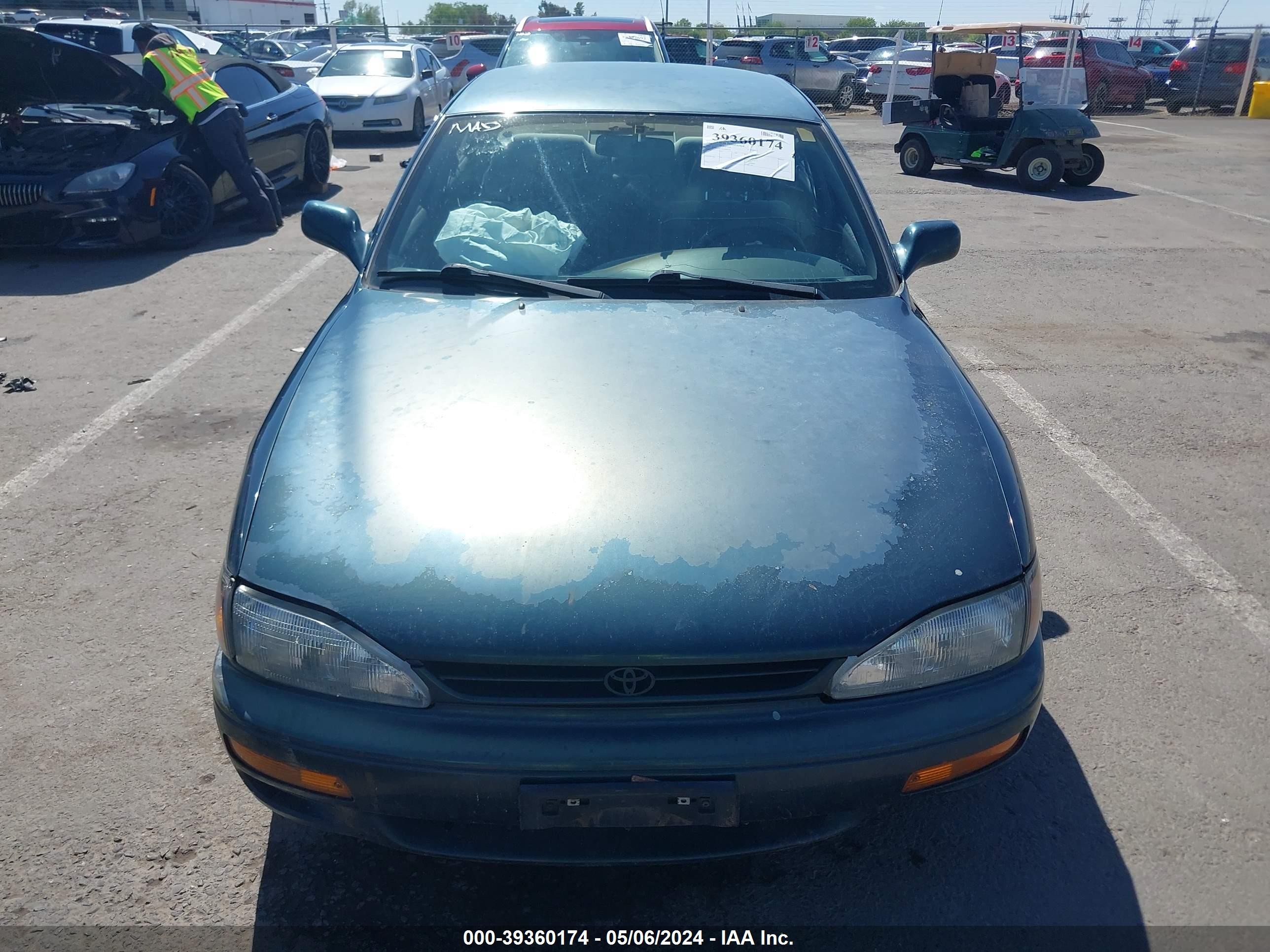 Photo 11 VIN: JT2BG12K1T0399779 - TOYOTA CAMRY 