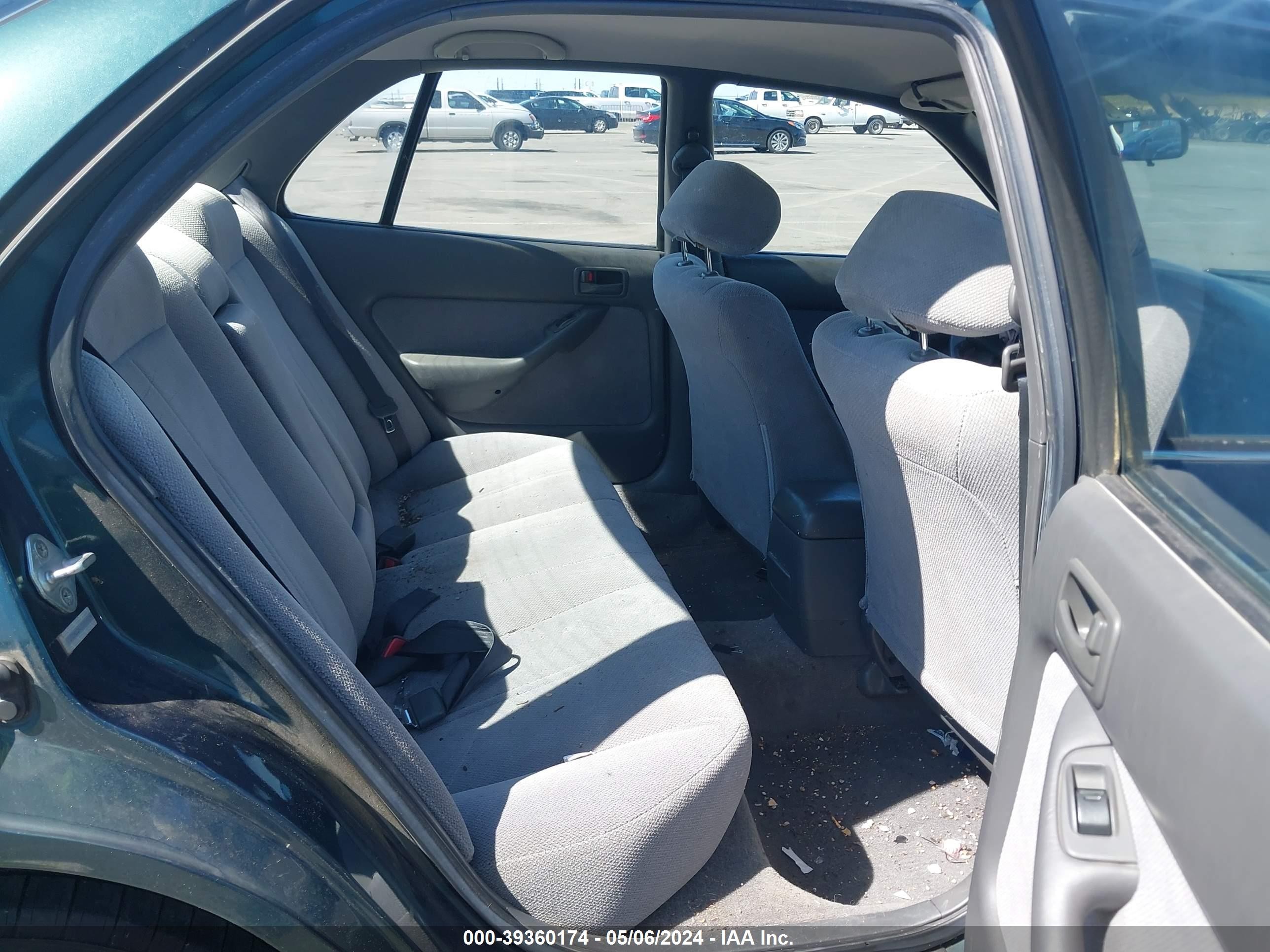 Photo 7 VIN: JT2BG12K1T0399779 - TOYOTA CAMRY 