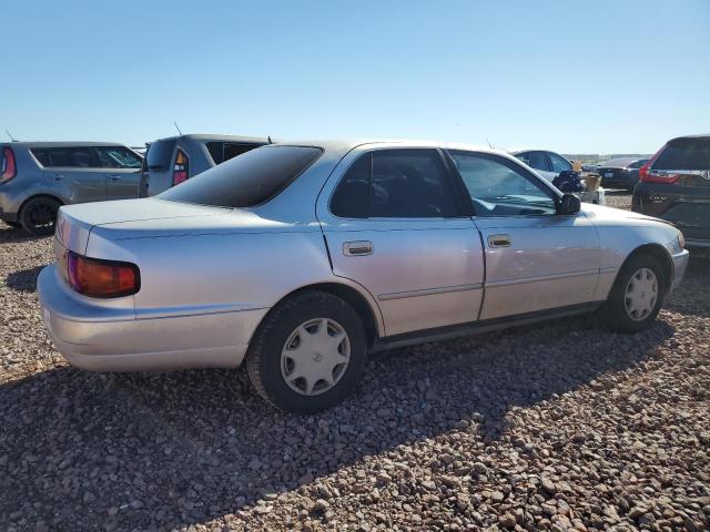 Photo 2 VIN: JT2BG12K4T0394625 - TOYOTA CAMRY 