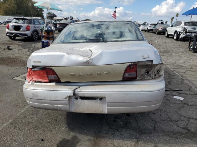 Photo 5 VIN: JT2BG12K6T0374621 - TOYOTA CAMRY 