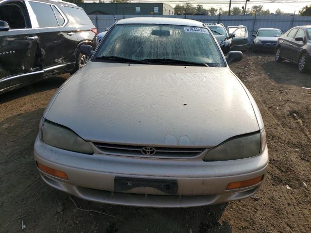 Photo 4 VIN: JT2BG12K9T0399240 - TOYOTA CAMRY DX 