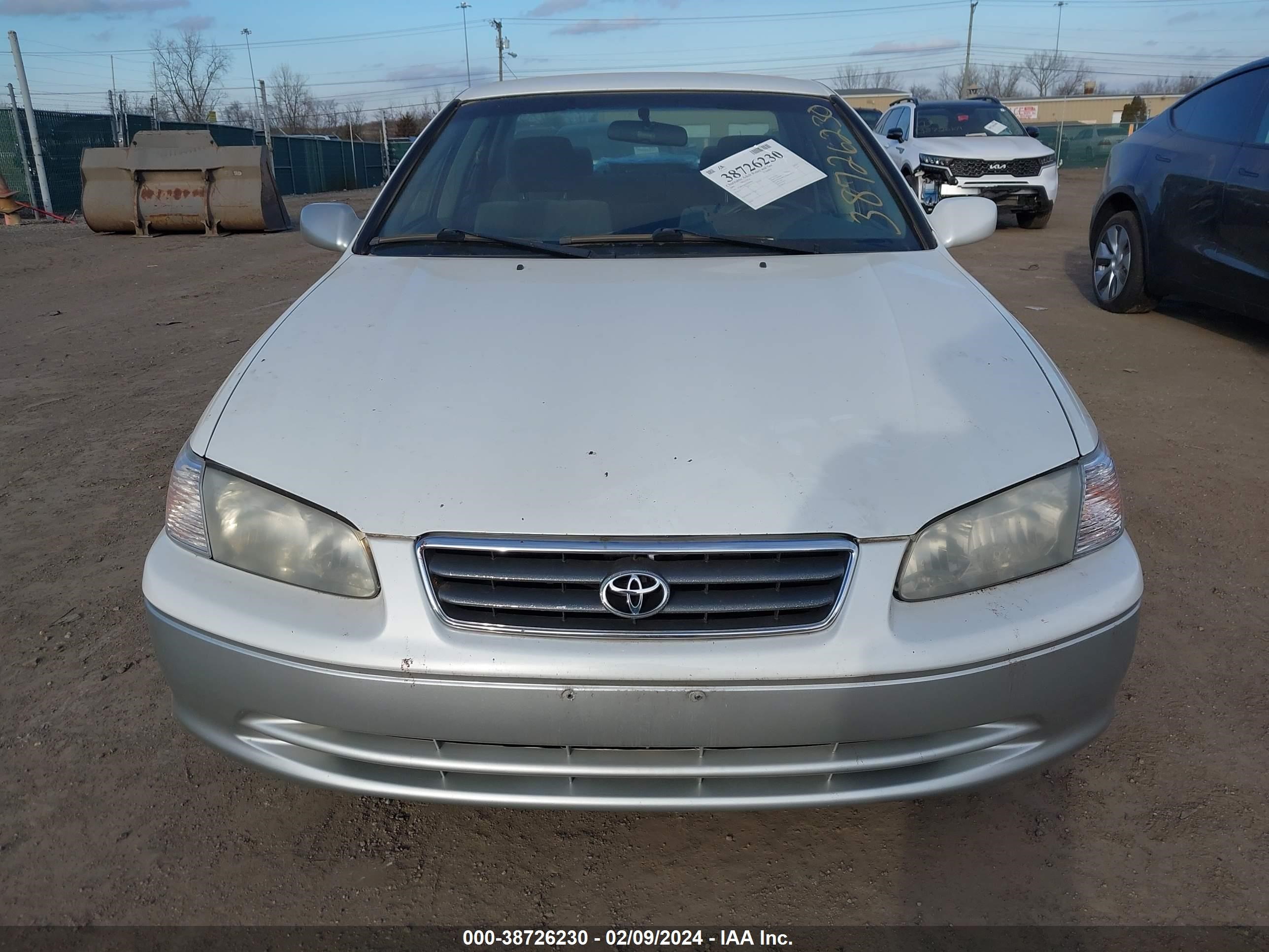 Photo 5 VIN: JT2BG22K010560965 - TOYOTA CAMRY 