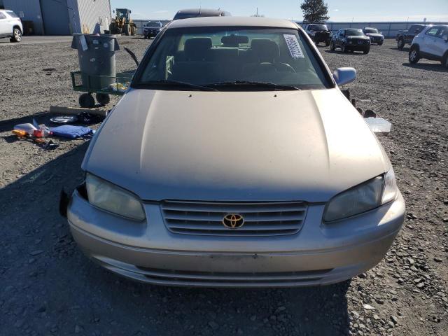 Photo 4 VIN: JT2BG22K0V0080639 - TOYOTA CAMRY LE 