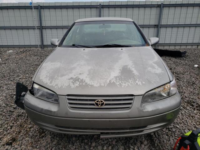 Photo 4 VIN: JT2BG22K0V0095948 - TOYOTA CAMRY 