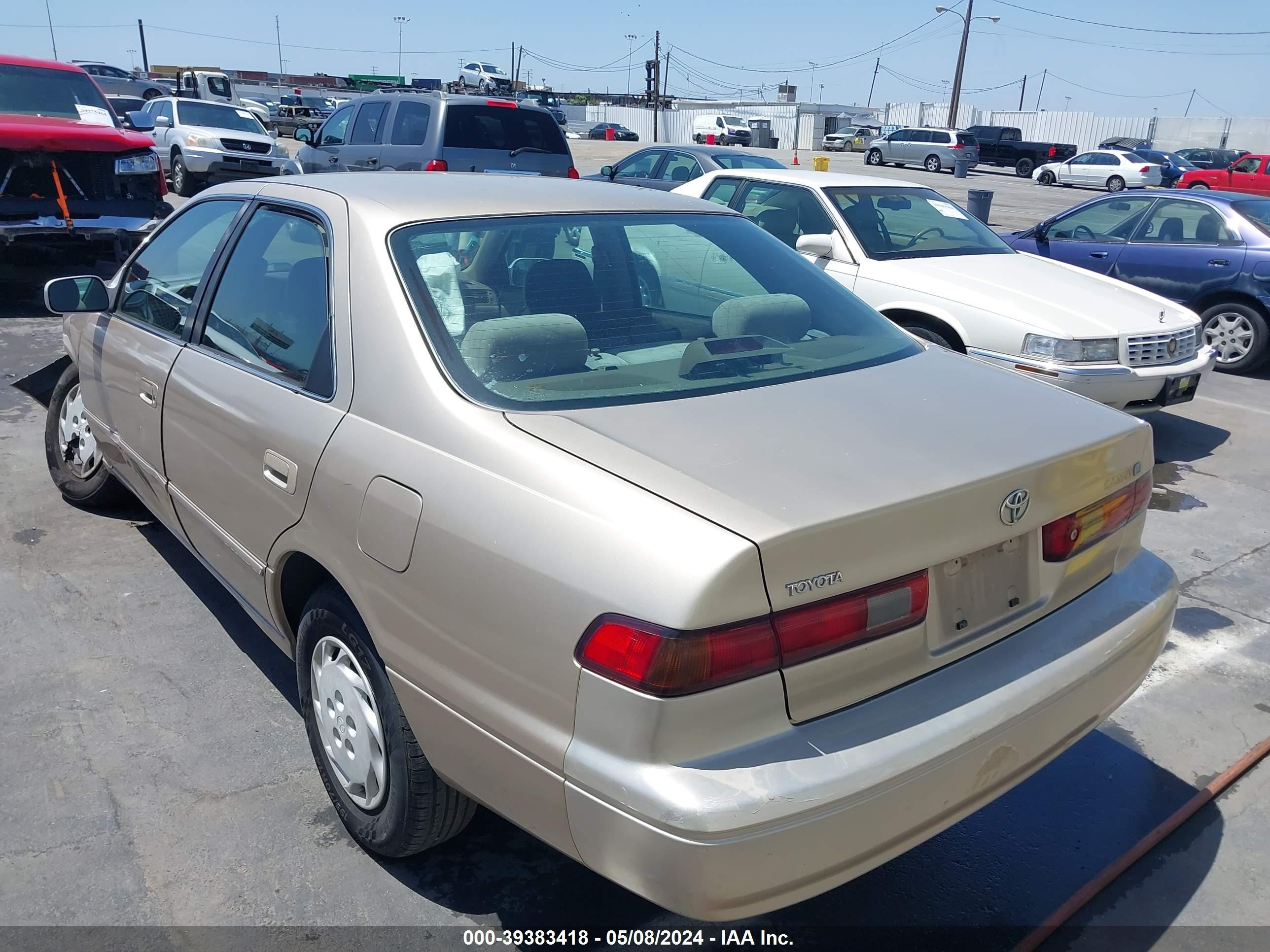 Photo 2 VIN: JT2BG22K0X0342257 - TOYOTA CAMRY 